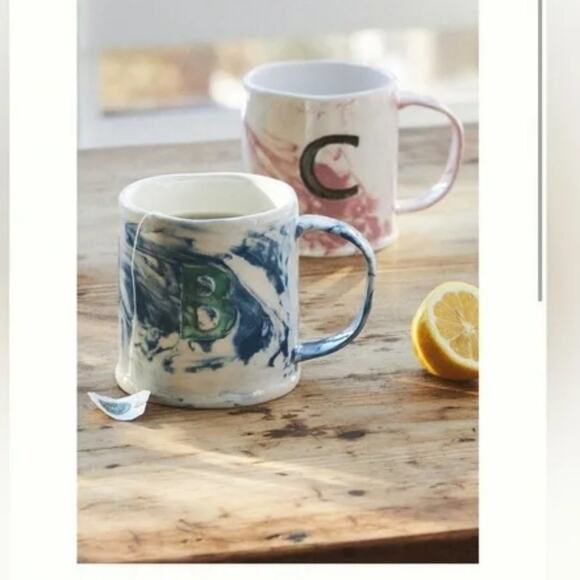 new in box never used Anthropologie monogram marbled mug - T - Picture 2 of 6